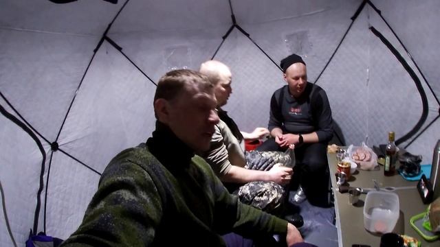 Рыбалка на Белом озере! Закрытие сезона твердой воды! часть1 смотреть онлайн