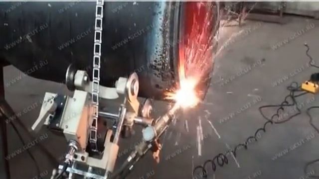 Машина AUTOPIPE. Газовая резка трубы диаметром 530х12мм смотреть онлайн