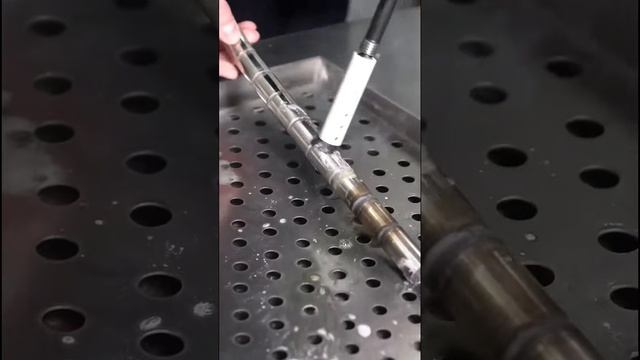 Удаление цветов побежалости нержавеющей стали оборудованием STEELGUARD #shorts смотреть онлайн