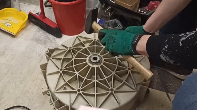 Как правильно | менять подшипники | на стиральной машине | смотреть онлайн