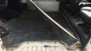 Разбор салона Volkswagen Transporter t4 для последующей переделки