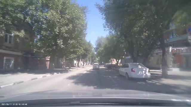 Парковка под запрещающим дорожным знаком 3.27 "Остановка запрещена". Законно ли это? Часть III. смотреть онлайн