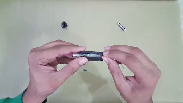 A closer look inside mp3 player смотреть онлайн