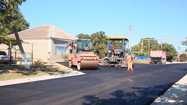 Сегодня в селе Джигинка приступили к ремонту улицы Молодежной. Ее сделают в щебеночном исполнении смотреть онлайн