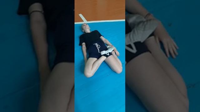 Растяжка передней поверхности бедра смотреть онлайн