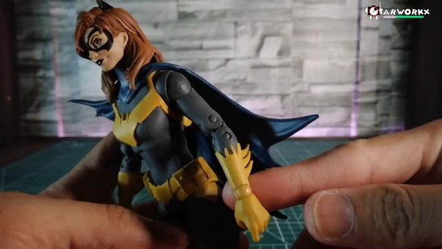 Mcfarlane Toys DC Multiverse Batgirl: Art of the Crime | Unboxing and Review смотреть онлайн