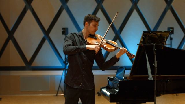 Philipp Sussmann: Bach Cello Suite Nr.1, Präludium смотреть онлайн