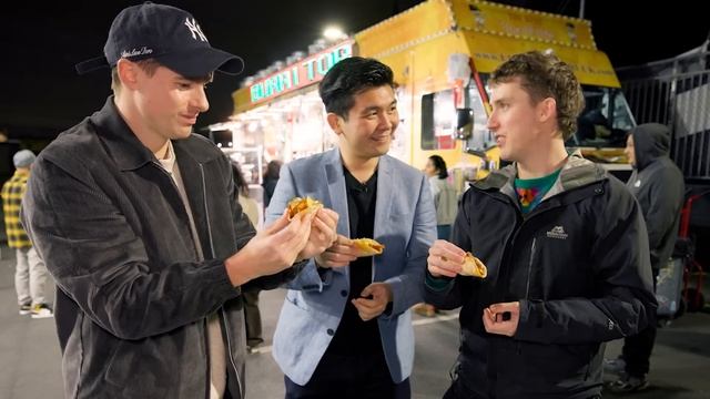 Brits try LA Street Tacos for the first time ft. Steven He смотреть онлайн