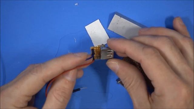 Как сделать и подключить USB гнездо в корпус смотреть онлайн