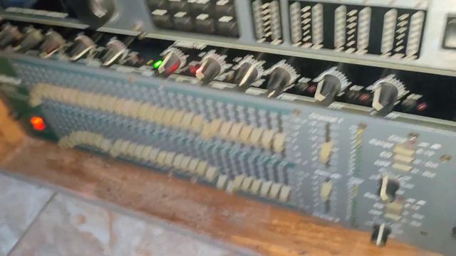 memang power electro-voice EV Q1212 suaranya jernih & natural смотреть онлайн
