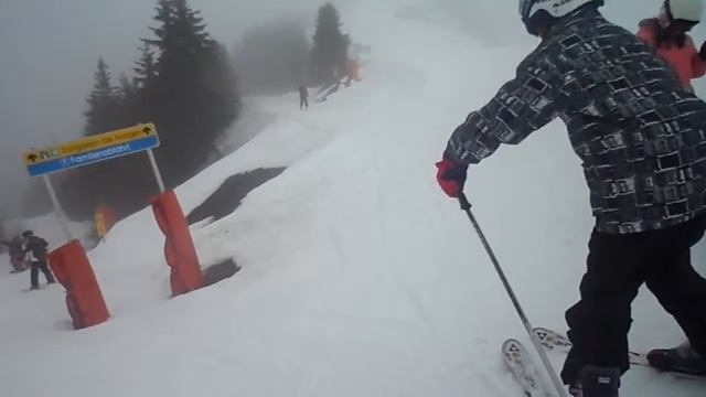 Skiing at Dorfgastein смотреть онлайн