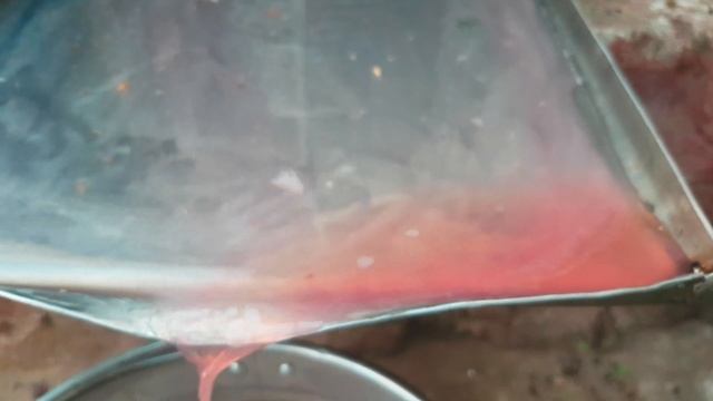 Получение виноградного сока методом отжима с помощью домкрата смотреть онлайн
