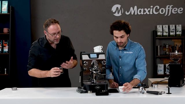 On a testé la VBM Domobar Super Electronic : la machine semi-professionnelle pour barista confirmé смотреть онлайн