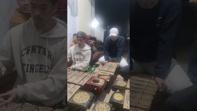 Latihan Gamelan untuk Java Balloon Attraction 2023 bersama Wahyu Turonggo Seto Wonosari Kalikajar смотреть онлайн