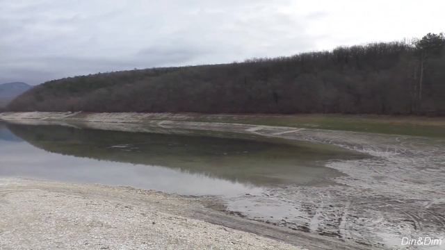 Новоульяновское водохранилище (Крым, Бахчисарайский район, село Новоульяновка). 17 декабря 2023 год смотреть онлайн