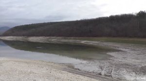 Новоульяновское водохранилище (Крым, Бахчисарайский район, село Новоульяновка). 17 декабря 2023 год