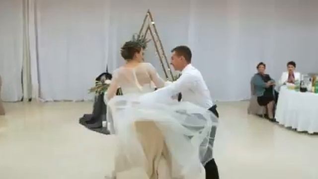 Первый свадебный танец JONY Love Your Voice240p смотреть онлайн