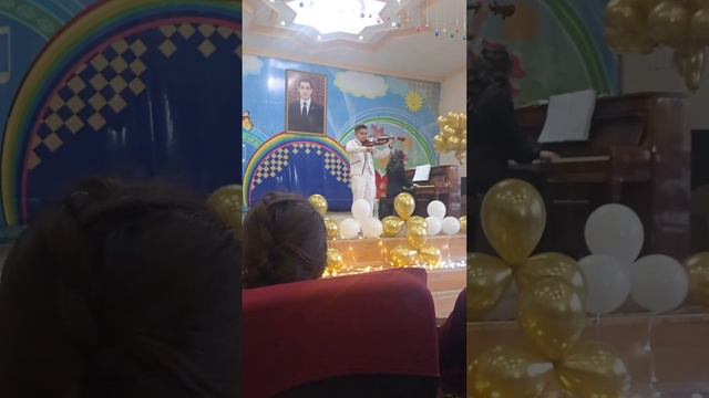 Концерт Комаровский ми минор I часть исп.ученик Лебапского вел. ДШИ N°1 Маруф У.