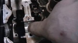 NISSAN WINGROAD меняем цепь грм и сальники клапанов