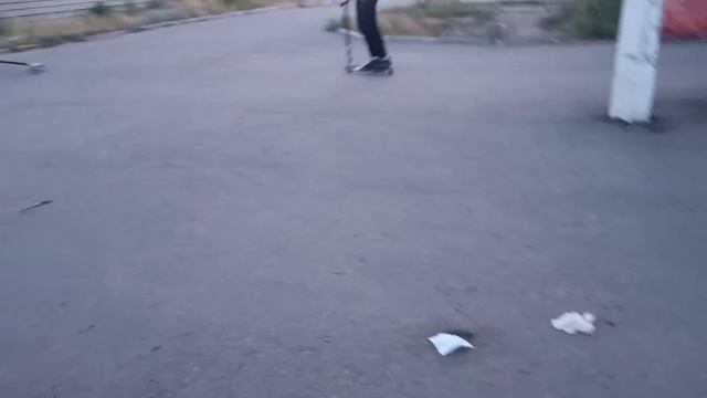 НОВЫЙ РУЛЬ|куда дену старый? Самокат трюки смотреть онлайн