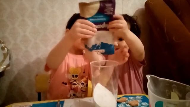 Самое лёгкое и дешёвое мороженное, сможет сделать даже ребёнок!! 🥰🥰🥰🥰 смотреть онлайн