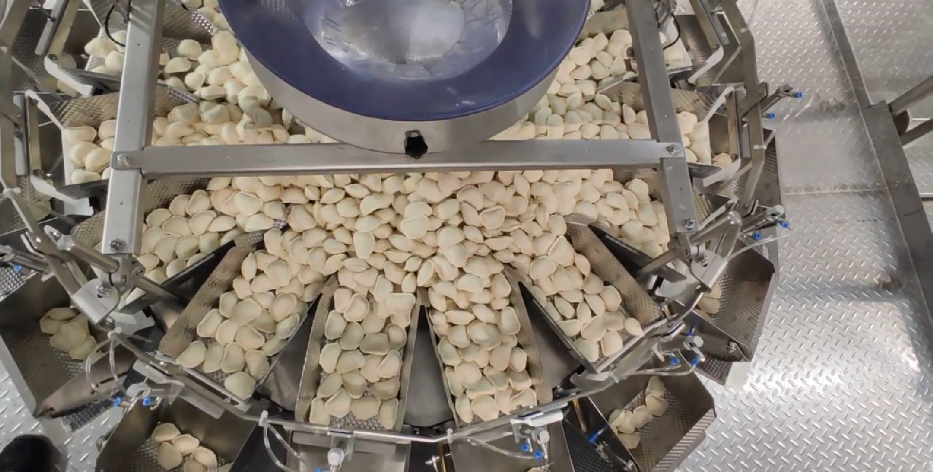 Упаковка полуфабрикатов в пакет смотреть онлайн