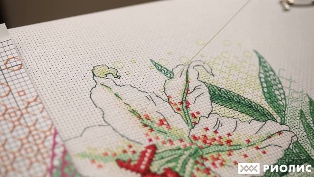 Вышивка блэкворк 1915 «Белые лилии». Мастер-класс по новинке РИОЛИС смотреть онлайн