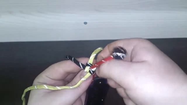 Квадратный темляк из паракорда смотреть онлайн