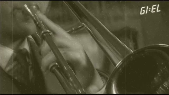 Caro Emerald.  Pack Up The Louie