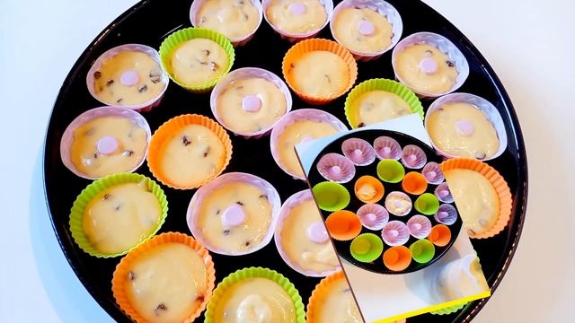 Кексы на кефире с изюмом / Cupcakes on kefir with raisins смотреть онлайн