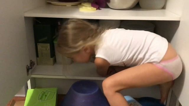 Будни родителей с двумя детьми смотреть онлайн