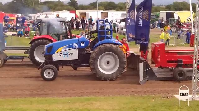 Провинциальное английское развлечение Tractor pulling смотреть онлайн
