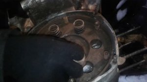 Мотоцикл Урал/Днепр. Снимаем маховик.