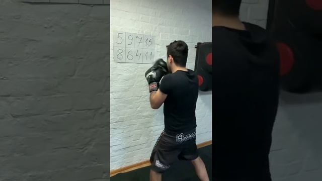 Упражнение развивает реакцию и скорость. Как развить реакцию в боксе ? Тренировка по боксу . смотреть онлайн