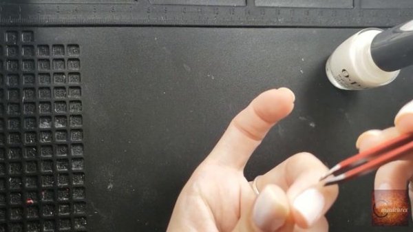 Nail it with Me #1 | OPI Funny Bunny