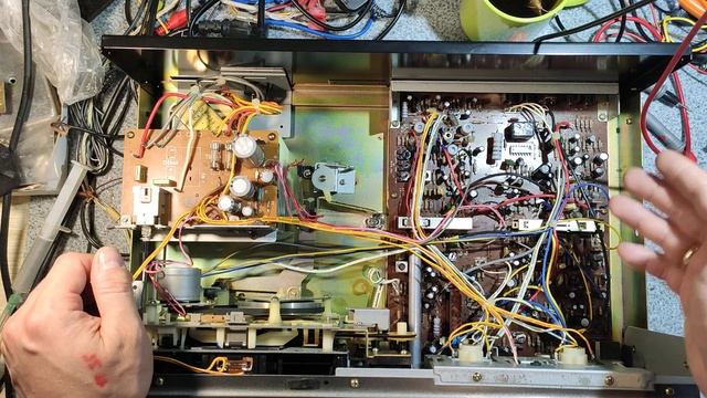 Akai GXC-706D кассетная дека, обзор начинки и устройства. смотреть онлайн
