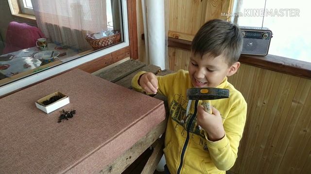 КАК ОТРЕМОНТИРОВАТЬ СТАРОЕ КРЕСЛО. смотреть онлайн