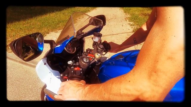 Дым жечь резину на мотоцикле smoke from under the wheels смотреть онлайн