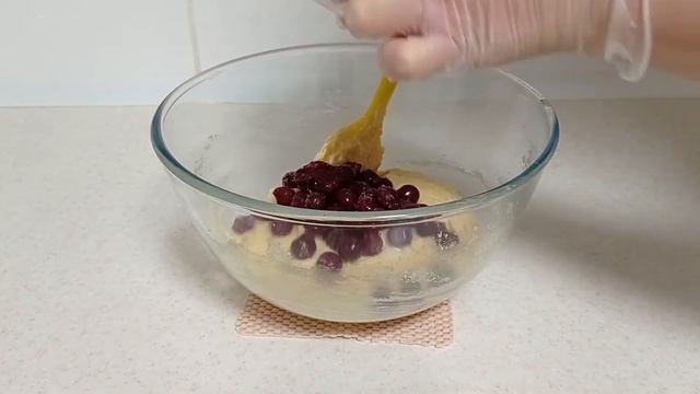 Миндальные маффины с вишней. / Безглютеновый десерт. смотреть онлайн