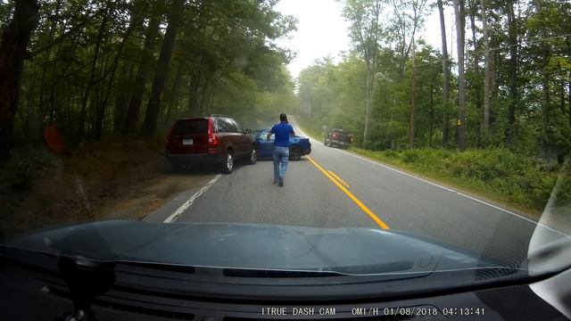 Dash Cam Caught Head on crash смотреть онлайн