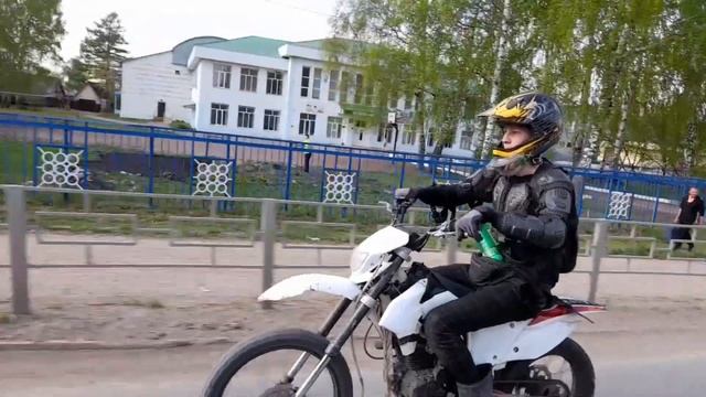 ОТКРЫТИЕ мото сезона 2023, нарвались на стражей порядка смотреть онлайн