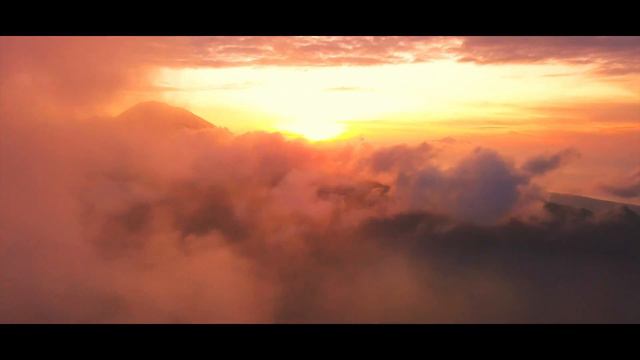 Eric Clapton - TEARS IN HEAVEN | CELLO & PIANO cover featuring AMAZING GRACE смотреть онлайн