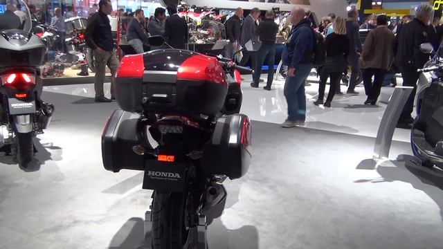 Honda Integra 750 DCT (2017) Exterior and Interior смотреть онлайн