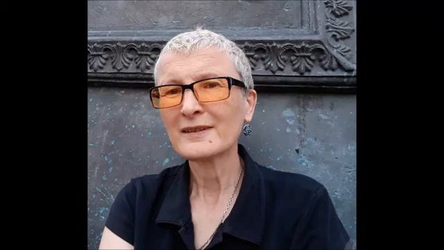 Мужчина, который любит сразу двух женщин смотреть онлайн