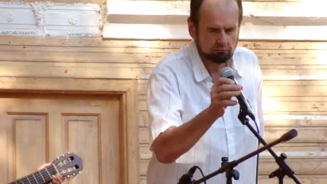 Свои стихи читает Лев Болдов смотреть онлайн