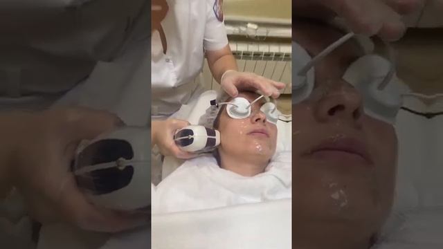 Процедура лазерного омоложения кожи лица всего за 4500 руб. смотреть онлайн