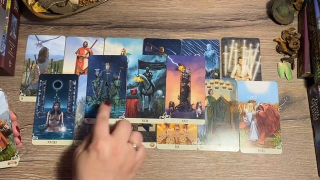ЧТО УЖЕ СТУЧИТСЯ В ВАШУ ЖИЗНЬ? ЧТО ВАС ЖДЕТ ЧЕРЕЗ 1-2 ДНЯ? Онлайн гадание на Таро смотреть онлайн