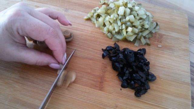 ВКУСНЕЙШАЯ МИНИ - ПИЦЦА ПО ДОМАШНЕМУ. ИДЕАЛЬНОЕ ТЕСТО ДЛЯ ПИЦЦЫ. смотреть онлайн