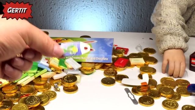 Kinder Surprise Eggs Joy and Easter Eggs Edition with Gerti смотреть онлайн