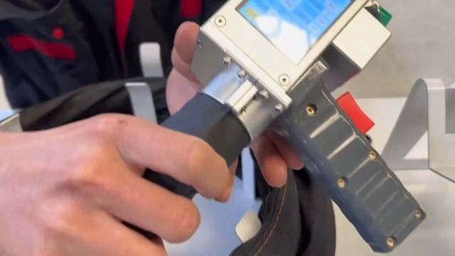 Лазерная очистка металла, Рейкус 2000Вт, завод производитель в Китае смотреть онлайн